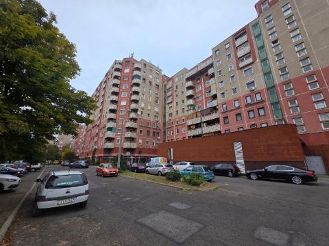 Eladó Lakás 1048 Budapest 4. kerület , 1048 Budapest 4, Káposztásmegyer I.