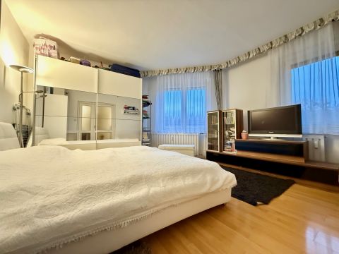 Eladó Lakás 1048 Budapest 4. kerület , Kordován tér