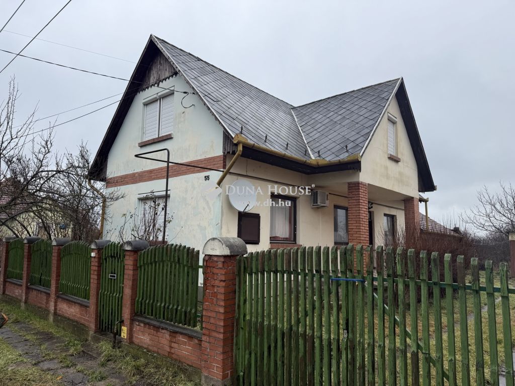 5720 Sarkad , Azonnal költözhető ház csöndes mellékutcában — 1/19