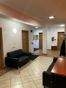 Kiadó Iroda 2011 Budakalász 