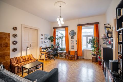 Eladó Lakás 1067 Budapest 6. kerület 