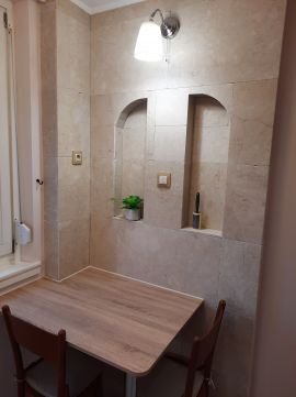 Kiadó Lakás 6000 Kecskemét , TIPP-TOPP 1 SZOBÁS 1 EMELETI LAKÁS KIADÓ