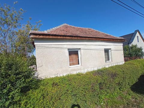 Eladó Ház 2091 Etyek 