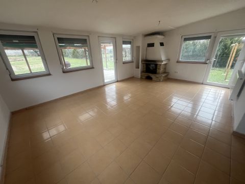 Eladó Ház 8315 Gyenesdiás 8 szoba + nappali eladó családi ház kemencével