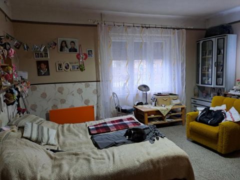 Eladó Ház 6421 Kisszállás Központhoz közel