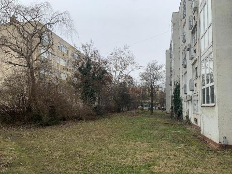 Eladó Lakás 5000 Szolnok , 5000 Szolnok, csendes