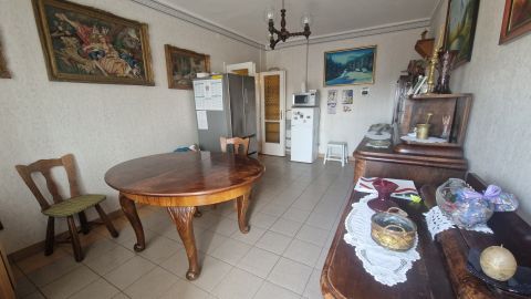 Eladó Lakás 8000 Székesfehérvár Vermek útja 