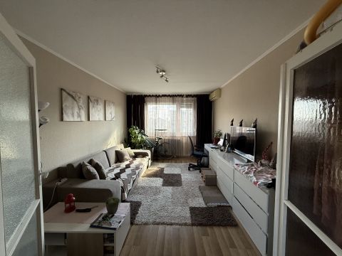 Eladó Lakás 1181 Budapest 18. kerület , Panorámás, világos 2,5 szobás lakás Havanna lakótelepen