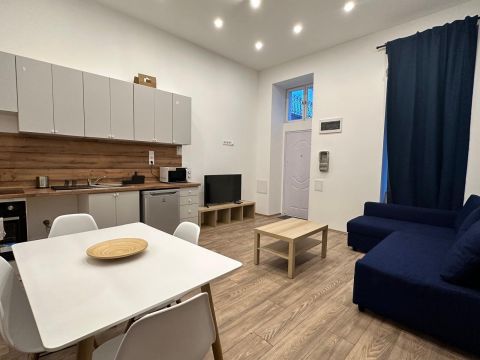 Eladó Lakás 1085 Budapest 8. kerület 