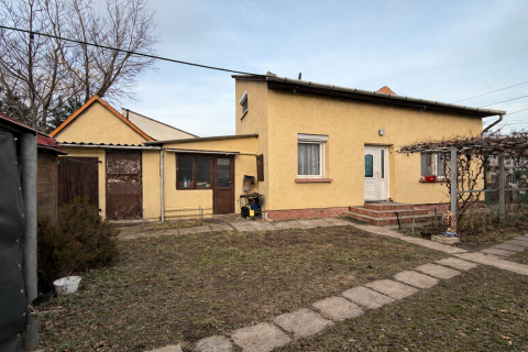 Eladó Ház 1205 Budapest 20. kerület , Családi otthon dupla garázzsal a XX. kerület központjában