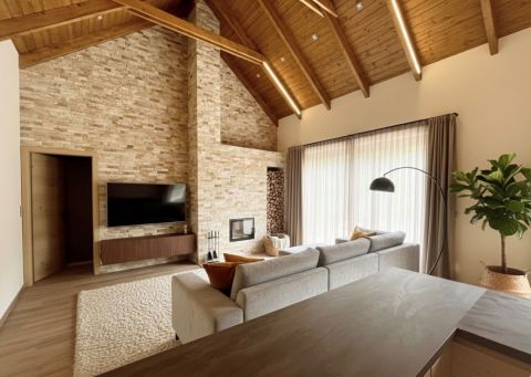 Eladó Ház 8314 Vonyarcvashegy , Vonyarcvashegy csendes, erdős része