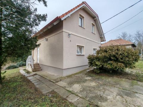 Eladó Ház 2072 Zsámbék , 2072 Zsámbék, Hegyoldal