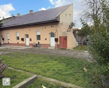 Eladó Lakás 1105 Budapest 10. kerület , Óhegy központ közeli részén