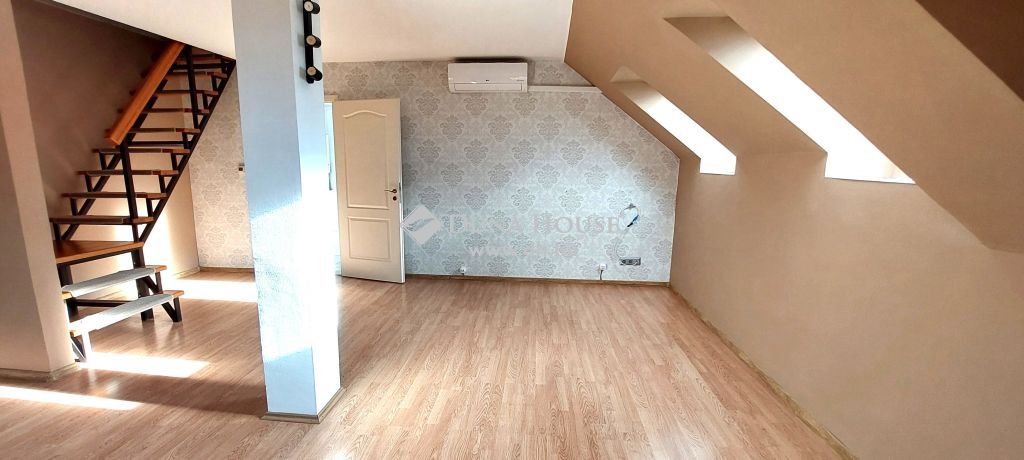 9700 Szombathely , Oladi lakótelepen 2szintes 3szobás szép állapotú lakás eladó — 1/29