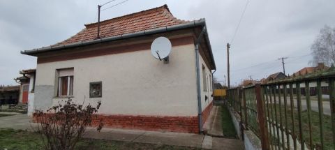 Eladó Ház 5091 Tószeg , 5091 Tószeg, Csendes