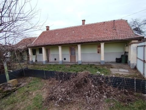 Eladó Ház 5100 Jászberény , 5100 Jászberény, Központi