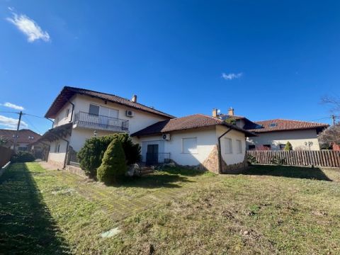 Eladó Ház 2141 Csömör 