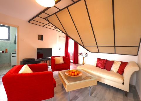 Eladó Ház 8100 Várpalota , Központban, a Thuri vár közelében