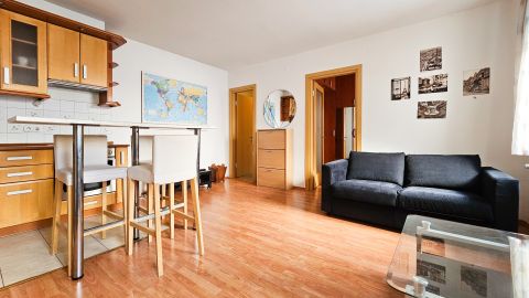 Eladó Lakás 1134 Budapest 13. kerület LEHEL tértől 5 perc sétára - újszerű, 2 szobás lakás!