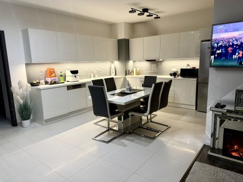 Eladó Lakás 1048 Budapest 4. kerület 