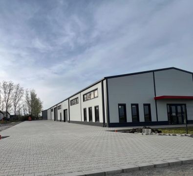 Eladó Ipari 5000 Szolnok 