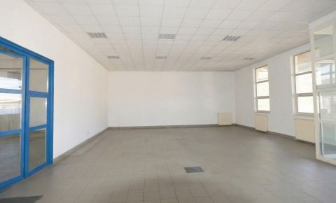 Kiadó Üzlethelyiség 8900 Zalaegerszeg Déli ipari övezetben