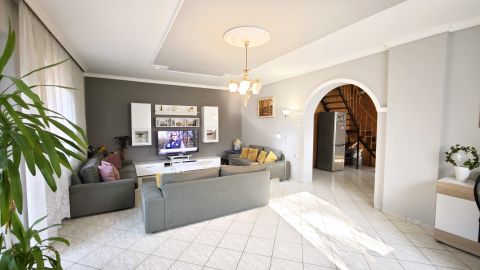 Eladó Ház 2131 Göd 