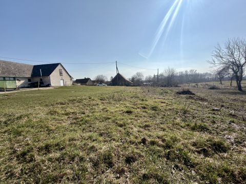 Eladó Telek 8242 Örvényes , Örvényes Hősök tere