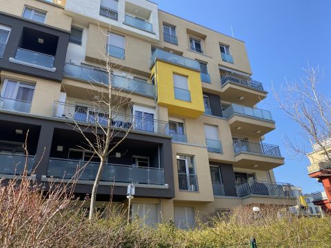 Kiadó Lakás 1118 Budapest 11. kerület , Sasadliget lakópark