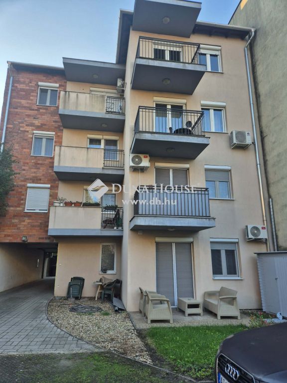 1149 Budapest 14. kerület , Nappali + 2 háló, terasz, erkély, kertkapcsolat, parkoló! — 1/26