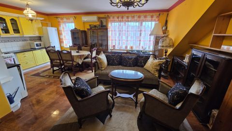 Eladó Lakás 2600 Vác , Deákvár