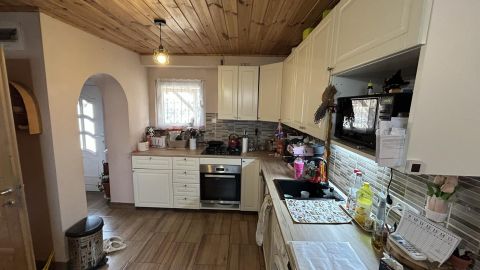 Eladó Ház 6076 Ágasegyháza , Otthonos kis ház Ágasegyháza csendes utcájában