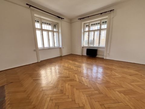 Eladó Lakás 1083 Budapest 8. kerület , Corvin sétány mellett