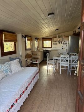 Eladó Ház 8613 Balatonendréd Szőlőhegyen, felújított, lakható ingatlan eladó...