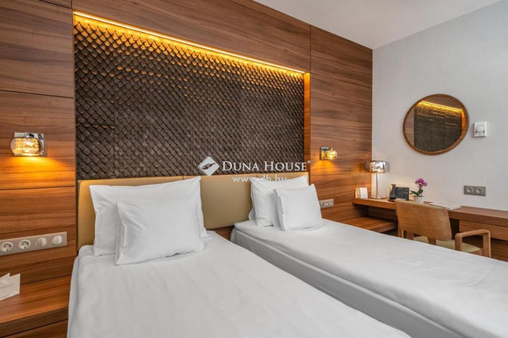 1073 Budapest 7. kerület , Körúton belül hotel-és lakóépületre telek ép. eng-gel — 1/6