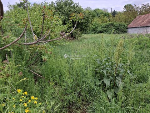 Eladó Telek 5744 Kevermes , Csendes utcájában