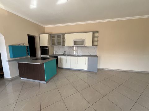 Eladó Ház 1154 Budapest 15. kerület Pestújhely közelében - felújított családi ház