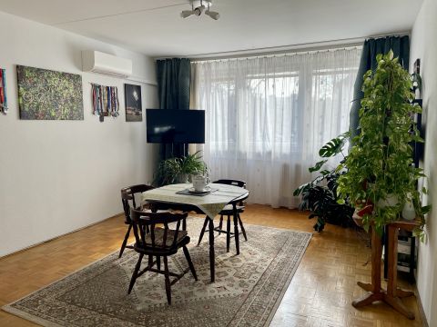 Eladó Lakás 1144 Budapest 14. kerület , Füredi úti lakótlep, Ond Vezér Útja