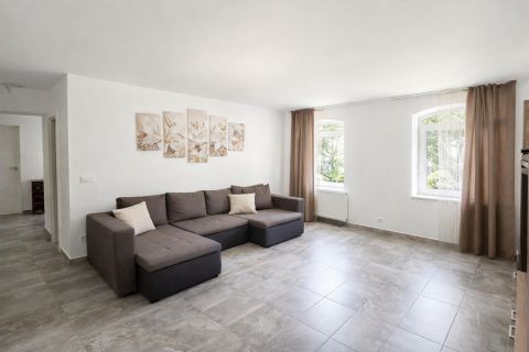 Eladó Ház 8093 Lovasberény 