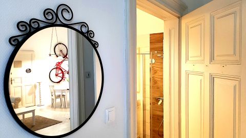 Eladó Lakás 1052 Budapest 5. kerület Párizsi utcában exkluzív lakás - Airbnb engedély!