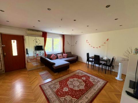 Eladó Lakás 1147 Budapest 14. kerület , Zugló kedvelt részén felújított, erkélyes lakás eladó