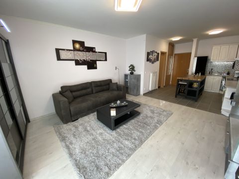 Eladó Lakás 1034 Budapest 3. kerület Újszerű lakás a 3. kerületben