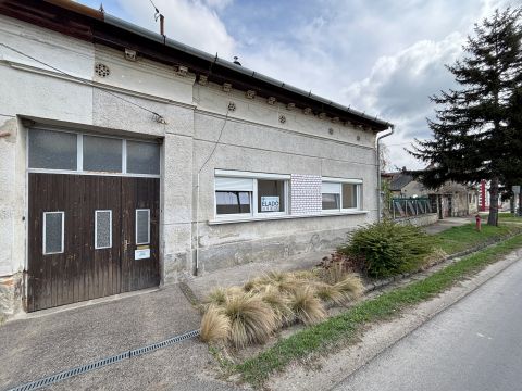 Eladó Ház 9545 Jánosháza , Központ