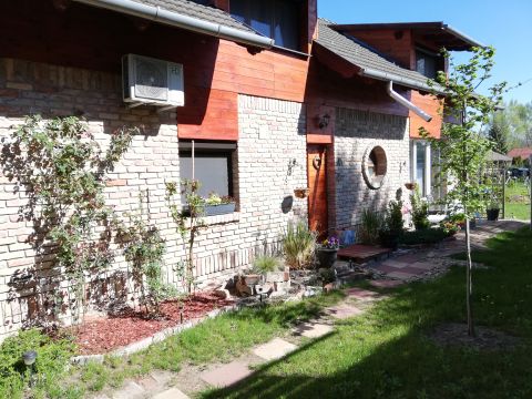 Eladó Ház 2132 Göd 