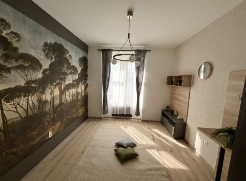 Eladó Lakás 1071 Budapest 7. kerület , Bethlen Gábor utca - felújított, szép lakás