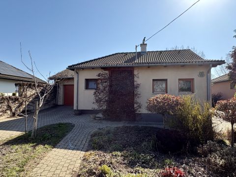 Eladó Ház 9061 Vámosszabadi 