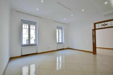 Eladó Lakás 1093 Budapest 9. kerület 