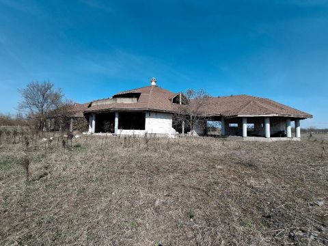 Eladó Ház 2700 Cegléd , 2700 Cegléd, Külterület