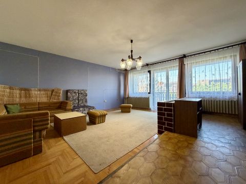 Eladó Lakás 8220 Balatonalmádi , Aldi parkoló