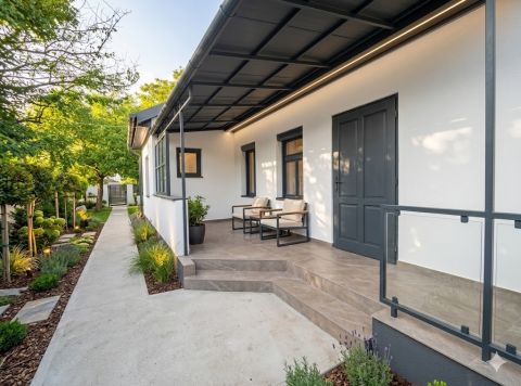 Eladó Ház 2310 Szigetszentmiklós , Régi ház, új lehetőségek – Szigetszentmiklós szívében!